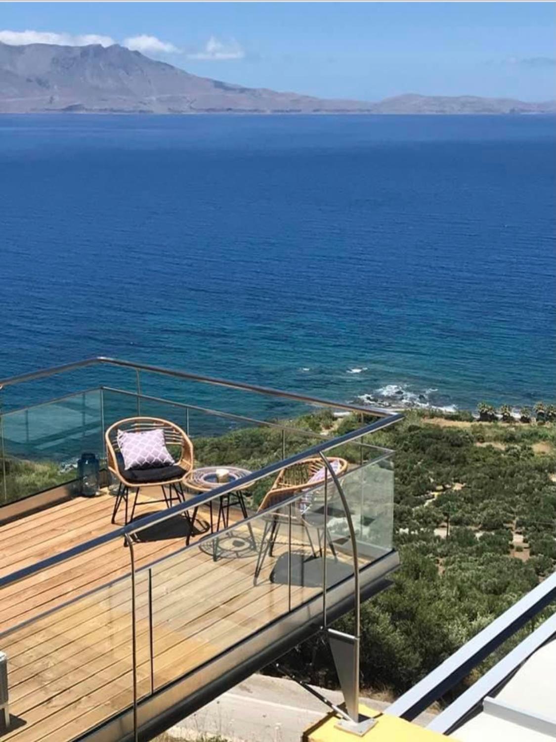 Beachfront Ravdoucha Epavlis Eleni Villa - Pool, Hot Tub, Gym, Sauna, Private Parking, Wifi La Canea Exterior foto