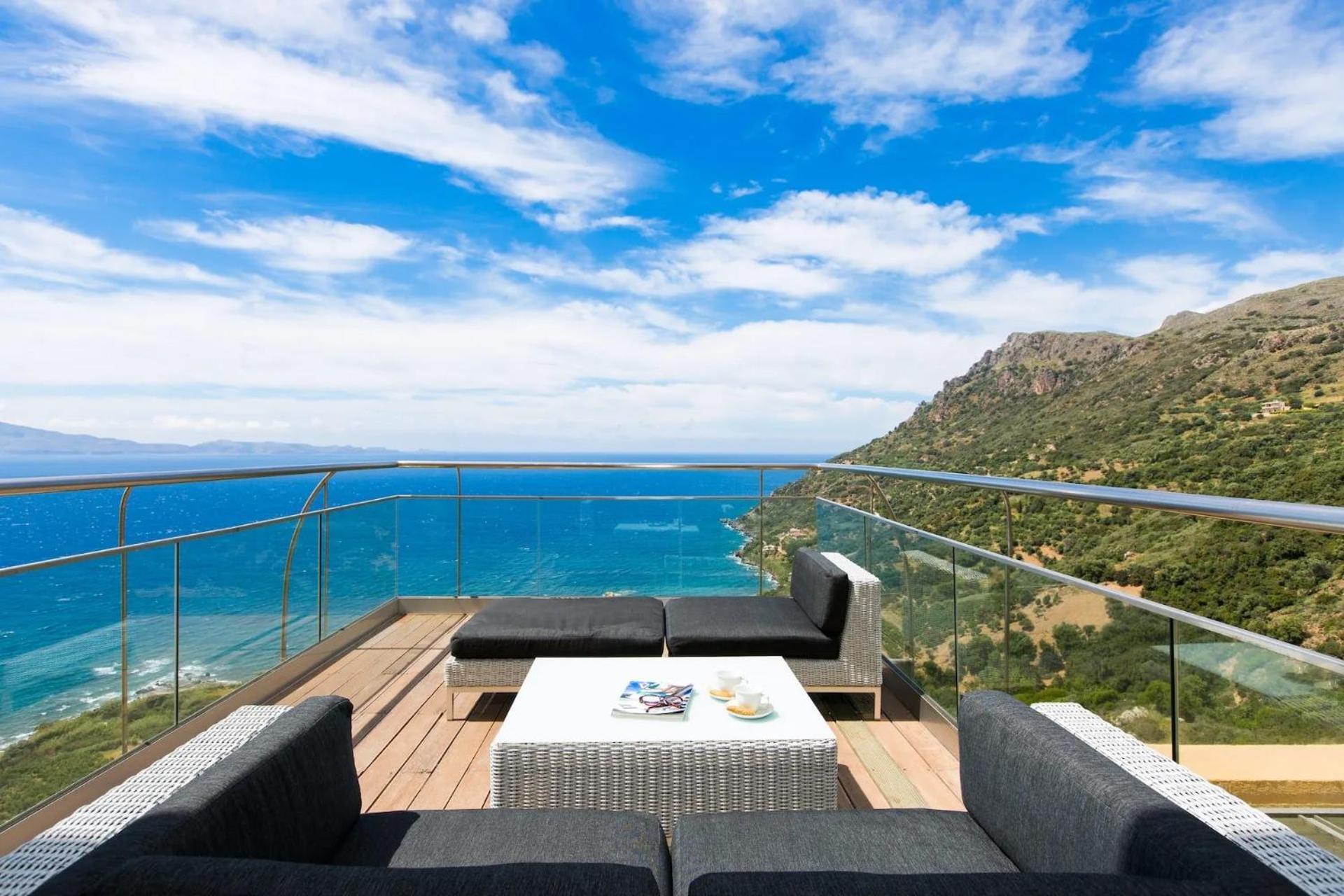 Beachfront Ravdoucha Epavlis Eleni Villa - Pool, Hot Tub, Gym, Sauna, Private Parking, Wifi La Canea Exterior foto