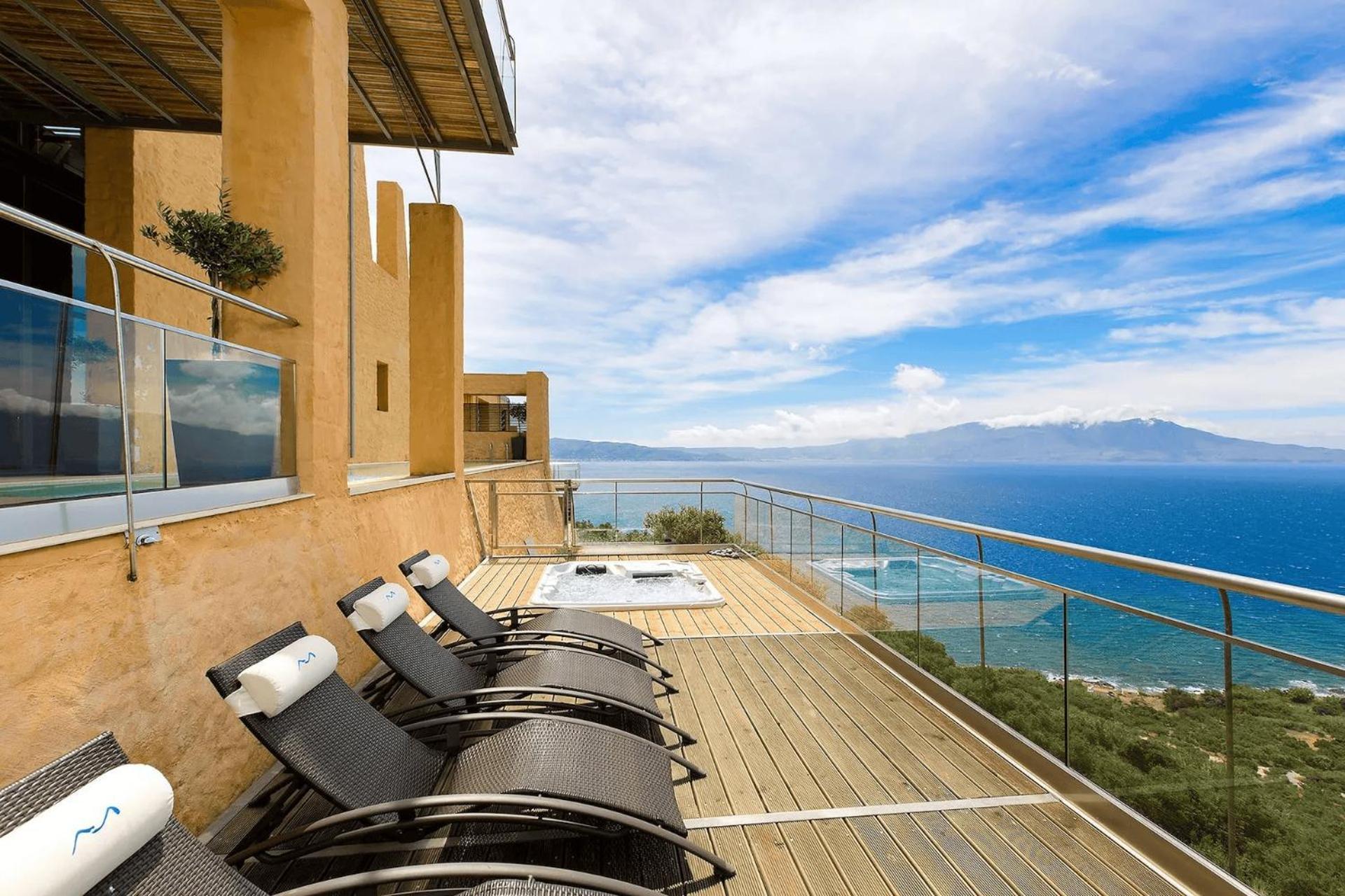 Beachfront Ravdoucha Epavlis Eleni Villa - Pool, Hot Tub, Gym, Sauna, Private Parking, Wifi La Canea Exterior foto